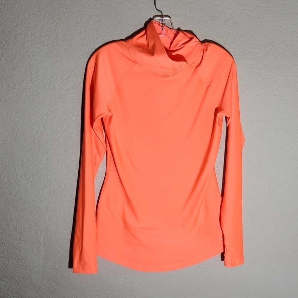 Bcbg Top Womens Size M peach athletic lomgsleeve shirt